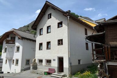 Ferienhaus Chasa Anguel Nr. 1, (Samnaun-Ravaisch).