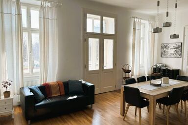 Geräumige Ferienwohnung mit Kleinem Balkon