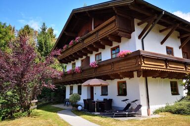 Wohnung in Raßreuth mit Möblierter Terrasse und Waldblick