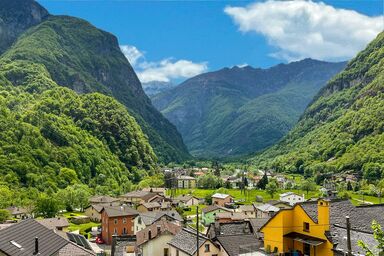 Ferienhaus "Casa Nati" mit Aussicht aufs Maggiatal