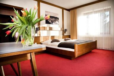 Haus Kohl - Doppelzimmer (18qm) mit Balkon
