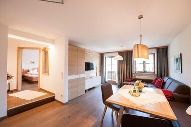 Haus Schmiederer - (05) Komfort Zwei-Raum-Ferienwohnung, ca. 60qm, Küche und Südbalkon