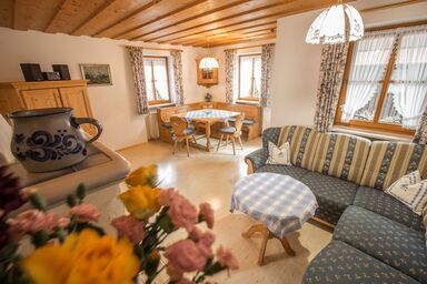 Landhaus Fürberger - Ferienwohnung 1 75 qm, 2 Schlafzimmer, Terrasse, TV, 4 Sterne, 4 Pers.