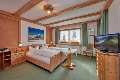 Gästehaus Schmuck - (1)Zwei-Raum-Ferienwohnung 50qm, Dusche, WC, Extra-Schlafraum, Küche, Balkon