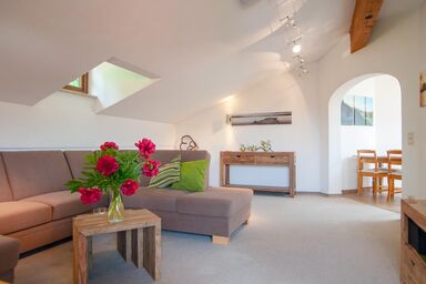 Am Sonnenhang inkl. Chiemgaukarte - Ferienwohnung 7/1009, 59qm, Balk., Küche, 1 Schlaf- und 1 Wohn-/Schlafz. max 3 P. WLAN