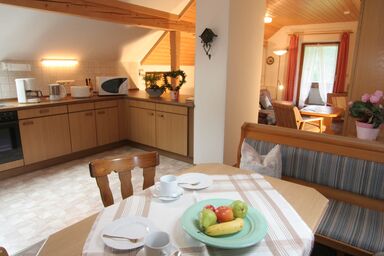 Leyererhof - Suite Nr. 7 für 2-4 Personen, Dusche/WC, Balkon, 60 qm, TV, Küche, Nichtraucher