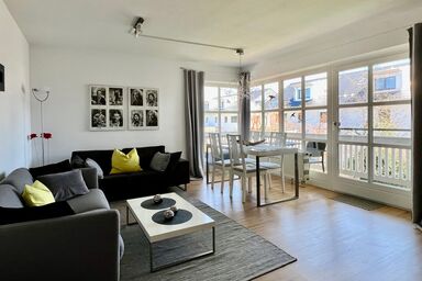 AlpenChiemsee Ferienwohnung mit Bergblick und Seenähe - Ferienwohnung mit Bergblick für 1-4 Personen (86 qm, OG)