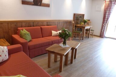 Riederhof inkl. Chiemgaukarte - 4 Ferienwohnung Unternberg 85qm, Terrasse, Küche, 1 Schlafz. ,Wohnz., max. 2 P.