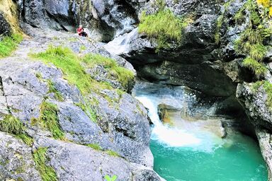 Ferienhaus Bachperle am Fuße des Wilden Kaisers - Fewo Bachperle mit Balkon im Alpenlandhaus zentral und gleichzeitig naturnah gelegen