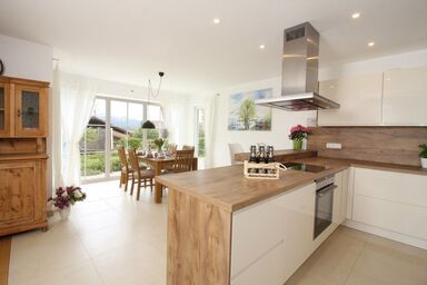 Haus Chiemsee-Blick - Ferienwohnung Herreninsel mit 130qm