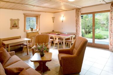 Ferienwohnung Lettenmaier - Ferienwohnung (105qm) mit Einbauküche und kostenfreiem Wlan