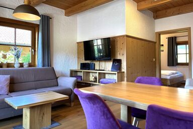 Ferienwohnungen Leithenwald - Ferienwohnung Rachel mit 2 Schlafzimmer, 2 x Dusche/WC und privaten Whirlpool auf der Terr