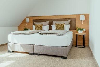 Gasthof Kondrauer Hof - Doppel oder Dreibettzimmer