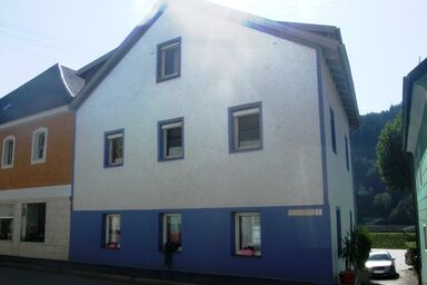 Ferienwohnung Örtl 7 - Moderne Ferienwohnung mit Terrasse