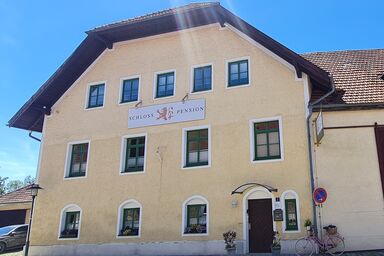 Schlosspension Ering - Doppel- oder Zweibettzimmer (18qm)