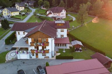 Apparthotel Kristall - Suite (ohne - Küchenblock) 4 Personen