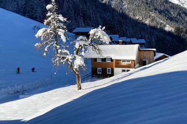 Haus Landschisott - Ferienhaus, Dusche, WC, 3 Schlafräume