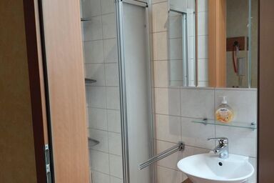 Haus Schober - Apartment/Wohn-Schlafraum/Dusche, WC