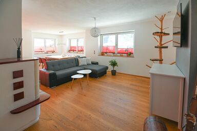 CREATINA - lovely mountain home - Ferienhaus, Dusche und Badewanne, 3 Schlafräume