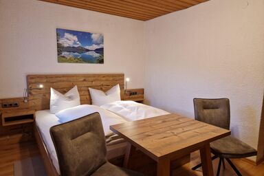 Flößerhaus - Dreibettzimmer 8 - Sofort buchbar