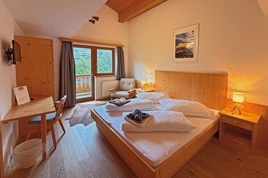 Pension Enzian - Pension Enzian Double Room 14