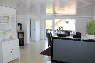 Ferienwohnung mit Balkon - NEU_Ferienwohnung mit Balkon