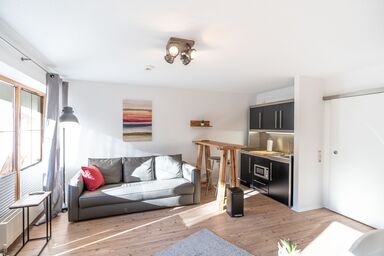 Tobel - Ferienwohnung mit Bergblick, Terrasse und Ski-Abstellmöglichkeit