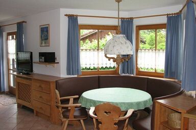 Ferienhaus Untere Gamssteige im Feriendorf Reichenbach (UG1) - Geräumiges Ferienhaus mit Bergblick auf drei Etagen (UG1)