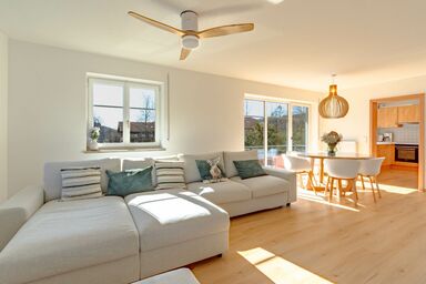 Alpseetraum - Ferienwohnung mit Bergblick, Balkon und WLAN