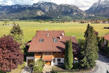Königlicher Schloss- und Alpenblick