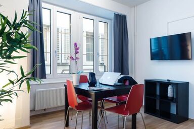 LU Venus l - Old Town HITrental Apartment