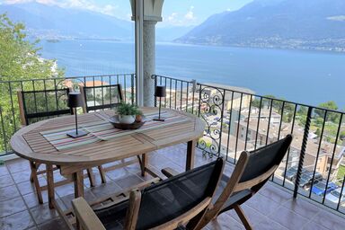 Gepflegte Ferienwohnung mit einzigartigem Panoramablick auf den See