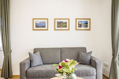 Haus Alpenruhe - Wohnung UNTERSBERG: 2-Zimmer-Appartement für 1-2 Personen, glasüberdachter Balkon