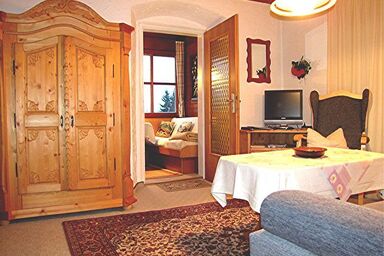 Haus Seerose - 2 Zwei-Raum-Ferienwohnung 40qm, Extra-Schlafraum, Essecke, Küchenzeile, Balkon