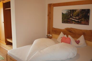 Gästehaus Watzmannblick - Doppelzimmer/ geteilte Ferienwohnung, Balkon, ohne Frühstück