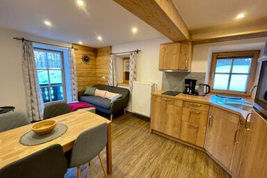 Bergbauernhof Klauslehen - Ferienwohnung Nr. 2, 1-4 Personen, 40 qm, Dusche/WC, Balkon, TV, 1 Schlafzimmer + 1 Wohnschlafzimmer, Obergeschoss