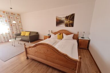 Gästehaus Radlerhof - Ferienwohnung Bodensee mit 55 qm mit Balkon