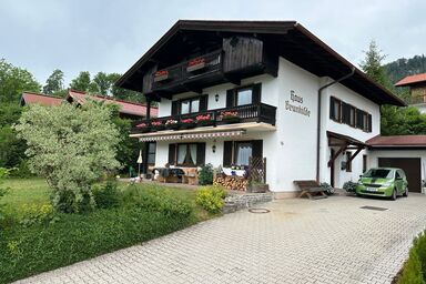 Haus Brunhilde - 2-Raum-Ferienwohnung, 67m², Bad/WC, Balkon und extra Küche