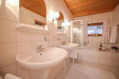 Landhaus Binder - Ferienwohnung Freiraum, 90 qm, eigener Eingang, mit Terrasse,  4 Sterne
