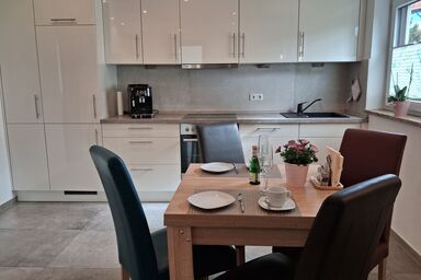 Ferienwohnung Rositta - Ferienwohnung Rositta, 45 qm Erdgeschoss, 1 separates Schlafzimmer