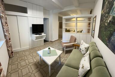 Gästehaus Deml - Großzügiges Appartement 7 mit extra Schlafzimmer