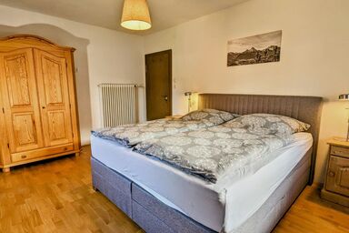 Ferienwohnung Straußstrasse - Ferienwohnung Straußstraße, 75 qm mit 2 Schlafzimmern in ruhiger Lage