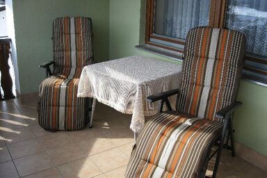 Gästehaus Steininger - Dreibettzimmer mit Balkon (Doppelbett und Schlafcouch)