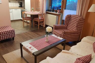 Gästehaus Seitz - Ferienwohnung Sommergarten