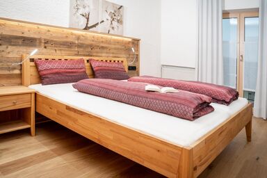 Pension Gibis - Doppelzimmer mit kostenfreien WLAN und geräumigen Badezimmer