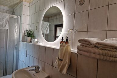 Weingut Knauer - Komfortables Doppelzimmer am Weingut