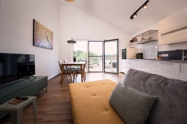 BLEIBE VIER - BLEIBE VIER.4