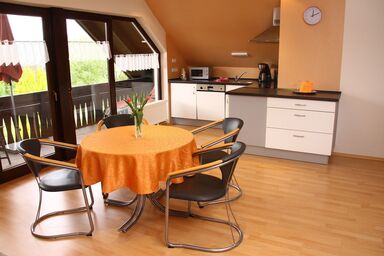 Ferienwohnungen Haus Albert - Ferienwohnung Engelbergblick mit großem Panoramafenster| 3 Sterne