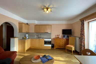 "Beim Henser", Ferienwohnung - Nr. 1 "Karwendelblick" Fewo, 1 Schlafr., Du,WC