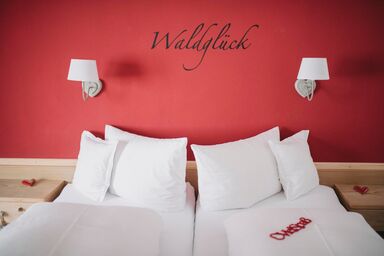 Gästehaus Sonnenplatzerl - Ferienwohnung Waldglück